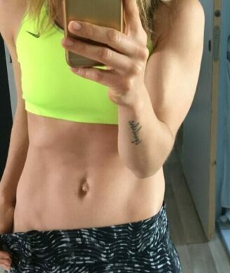 Elodie Koh lanta ventre plat