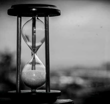 sablier noir et blanc